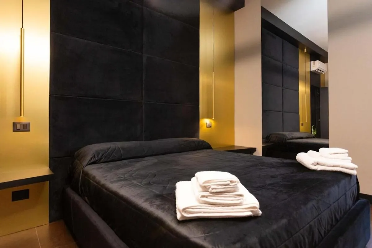 Black Room Suite And Spa Carini 0*,  Italië