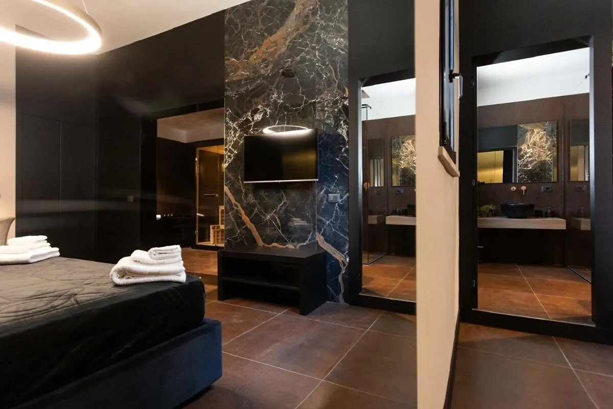 Black Room Suite And Spa Carini Vakantiehuis